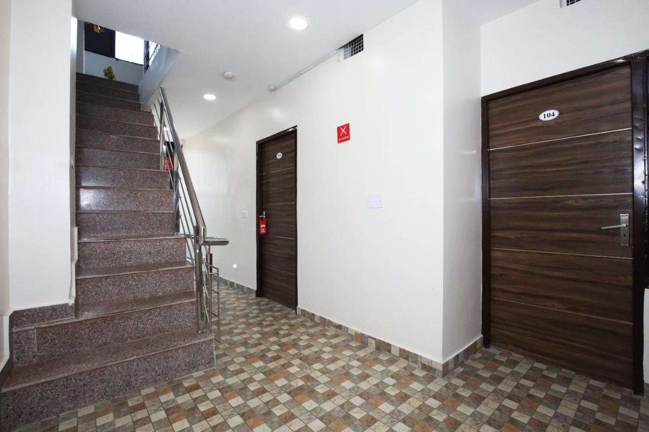 Oyo 9732 Amar Motel Nayagaon Экстерьер фото